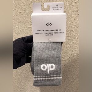 Alo Yoga Unisex Throwback Socks in Athletic Heather Grey & White Striped